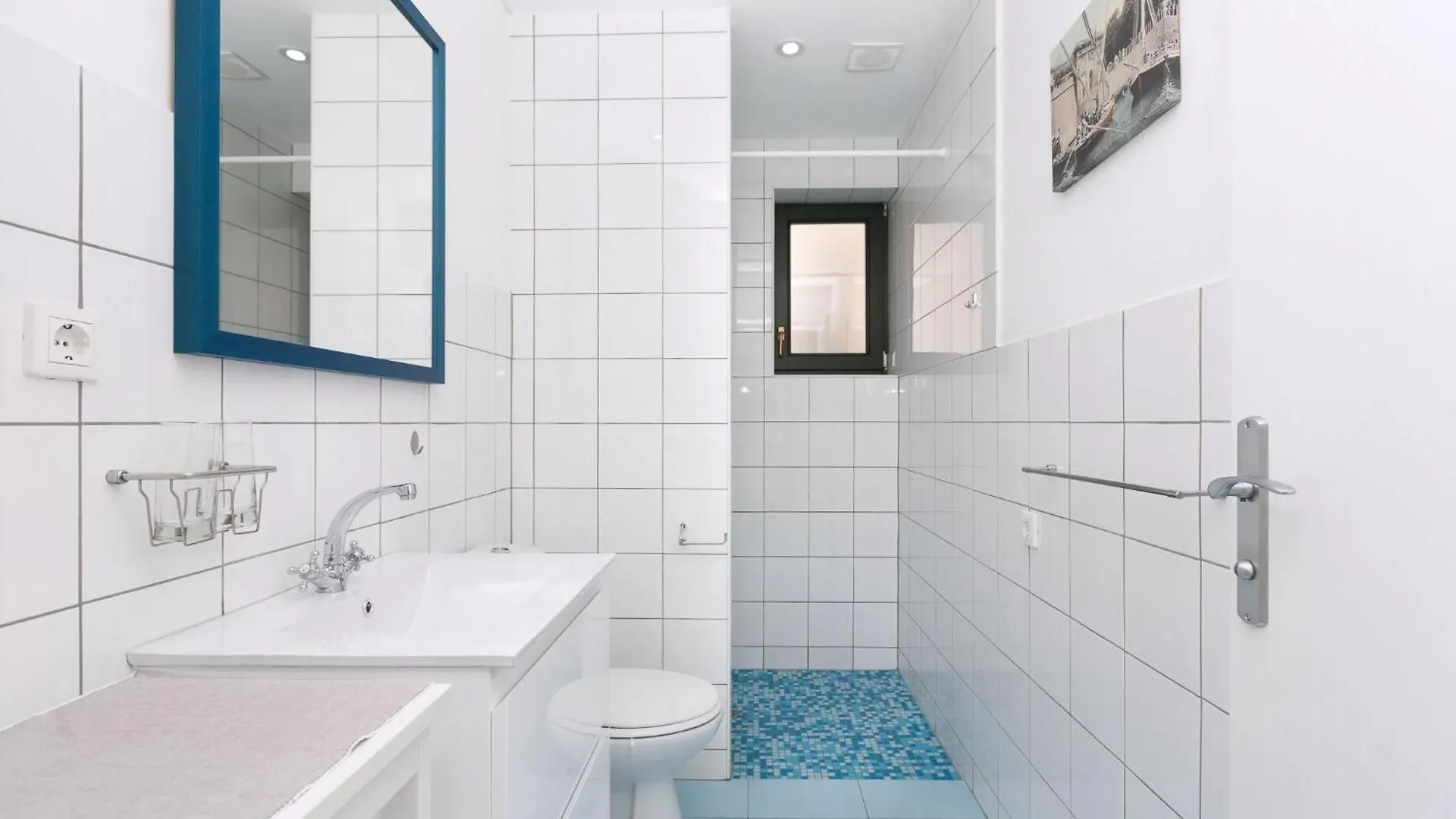 Apartment Cinthija Mit Balkon Direkt Am Strand Bibinje